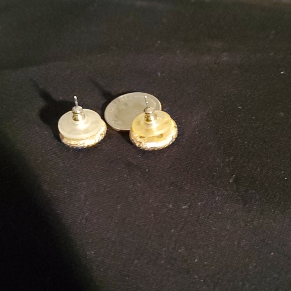 Earrings - Picture 5 of 5